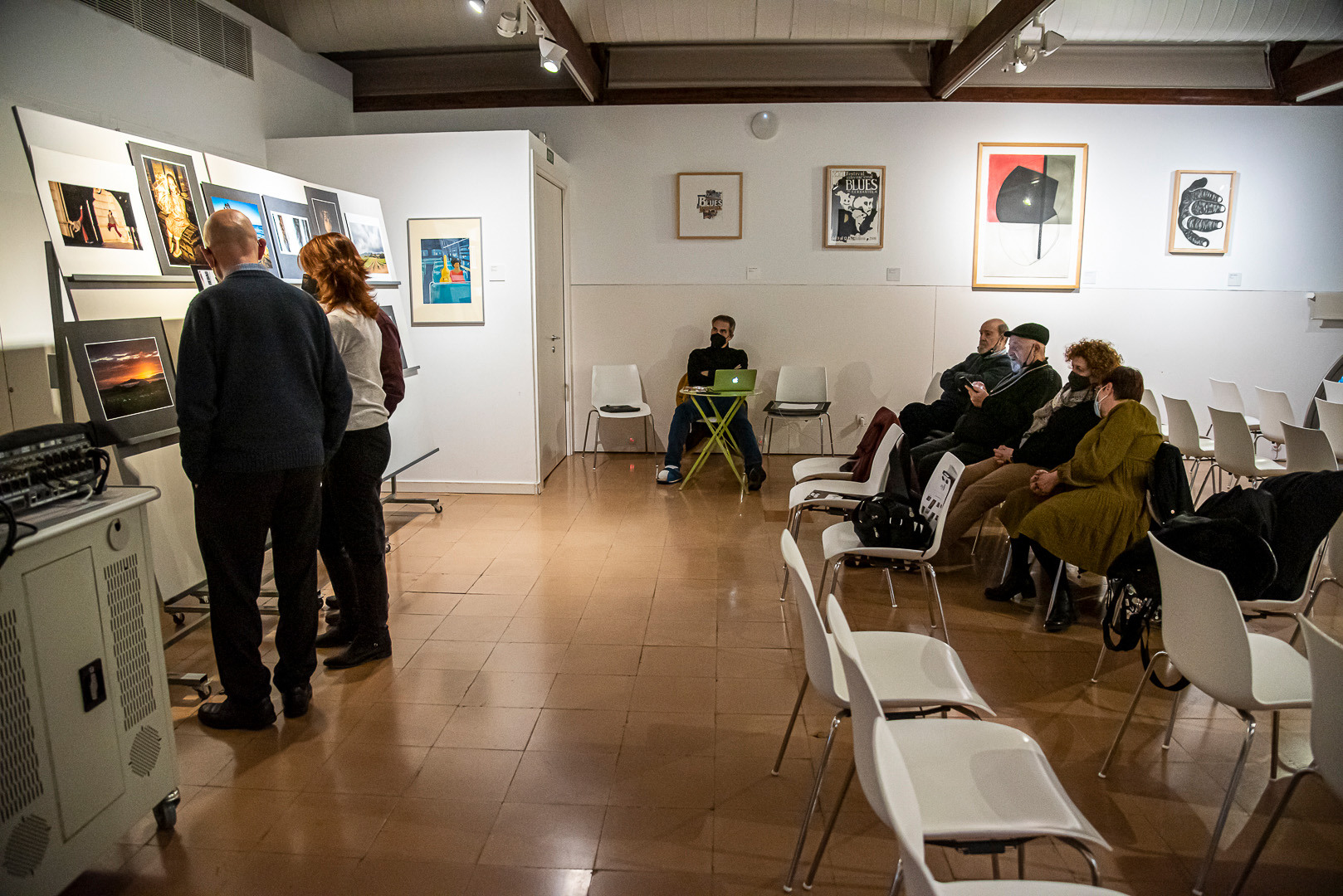 Veredicte Social color/monocrom de febrer Veredicte Social color/monocrom de febrer