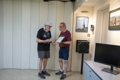 Lliurament certificat a Miquel Alba