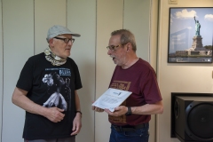 Lliurament certificat a Miquel Alba