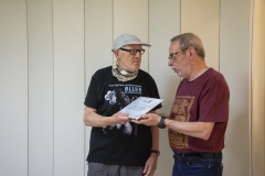 Lliurament certificat a Miquel Alba