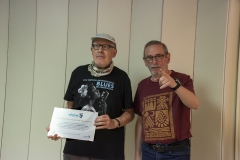 Lliurament certificat a Miquel Alba