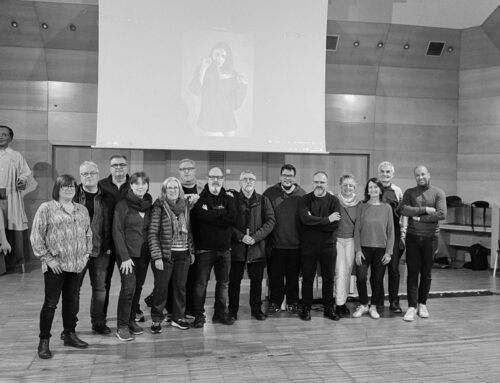 Taller retrat en blanc i negre amb Tino Guijarro